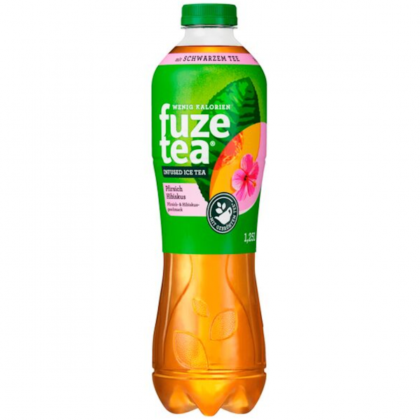 Fuze Tea Pfirsich Hibiskus – eisgekühlt, mit Pfirsich & Blütenoptik sommerlich inszeniert